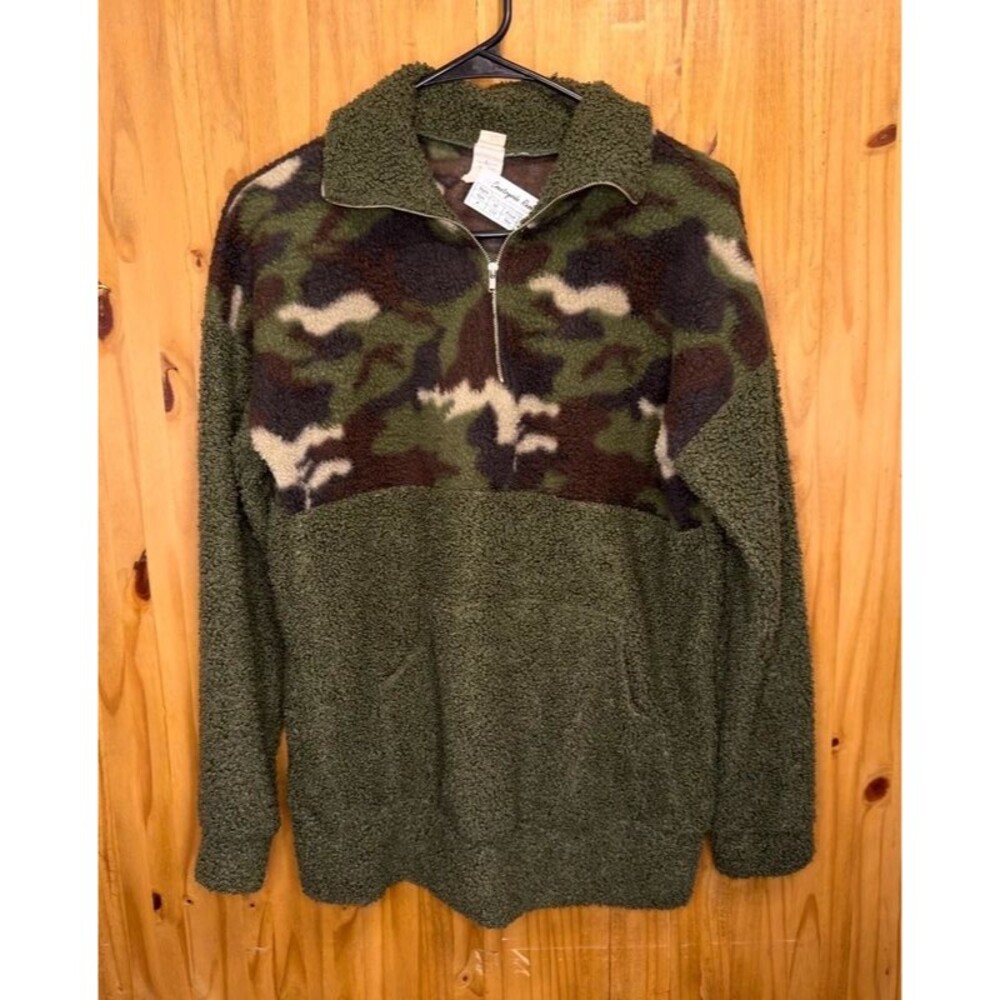 7th Roy, medium camo 1/4 zip fluffy sweater